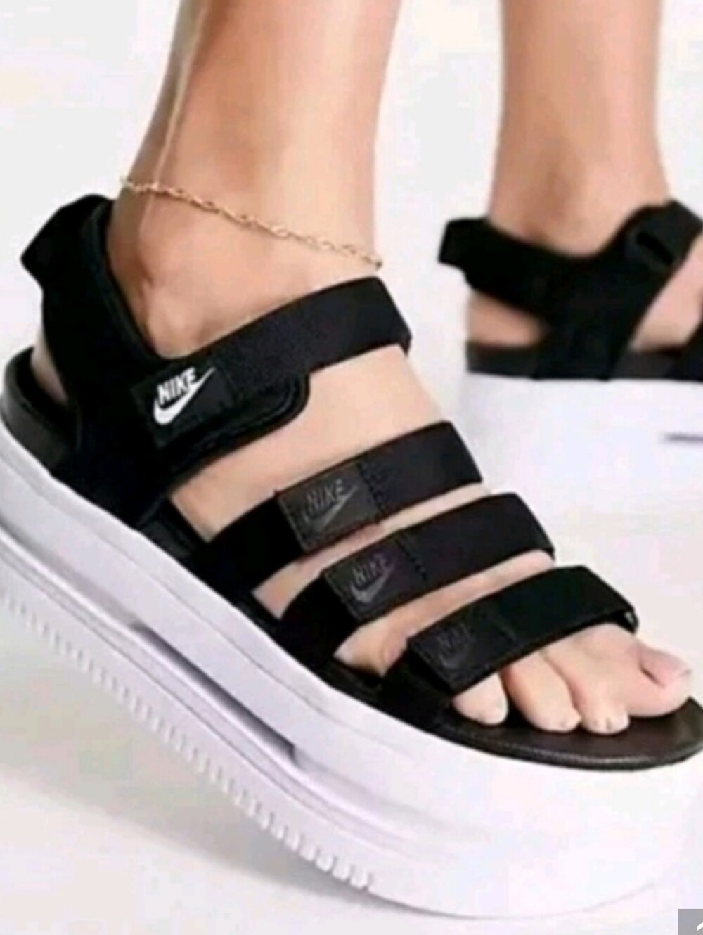 Womens Nike ICON CLASSIC Black DH0224-001 Platform Sandals. Size 12